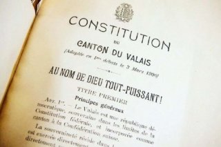opt_Constitution-Suisse-Valais-2-1200x0-c-default